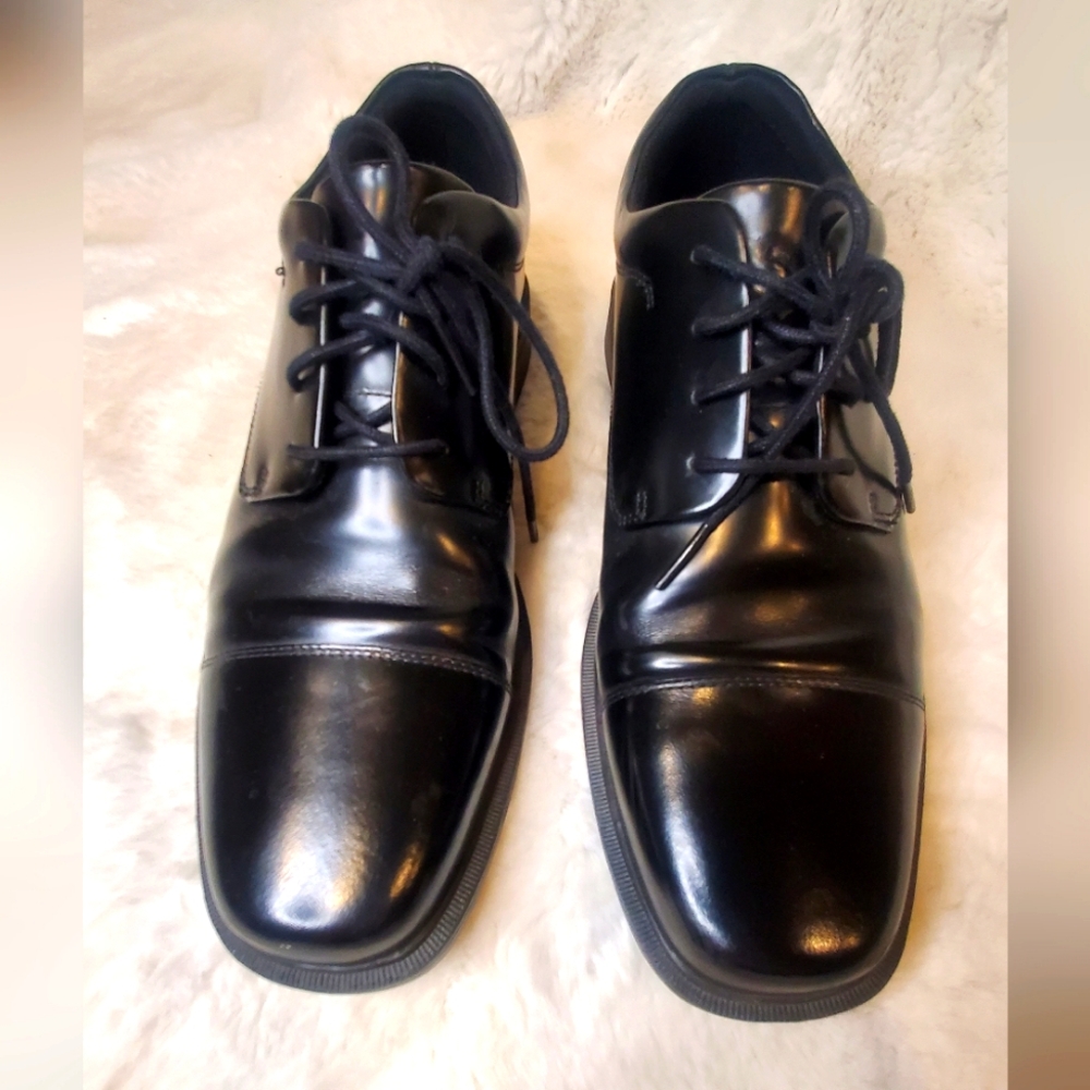 MEN'S BLACK ROCKPORT CAP TOE OXFORD DRESS SHOE